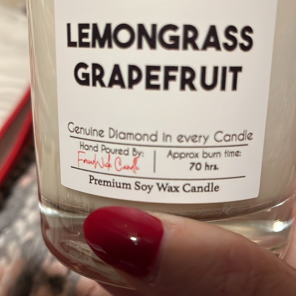 ForeverWick Candle Co. genuine Diamond in every candle made with Soy Wax - Picture 5 of 10